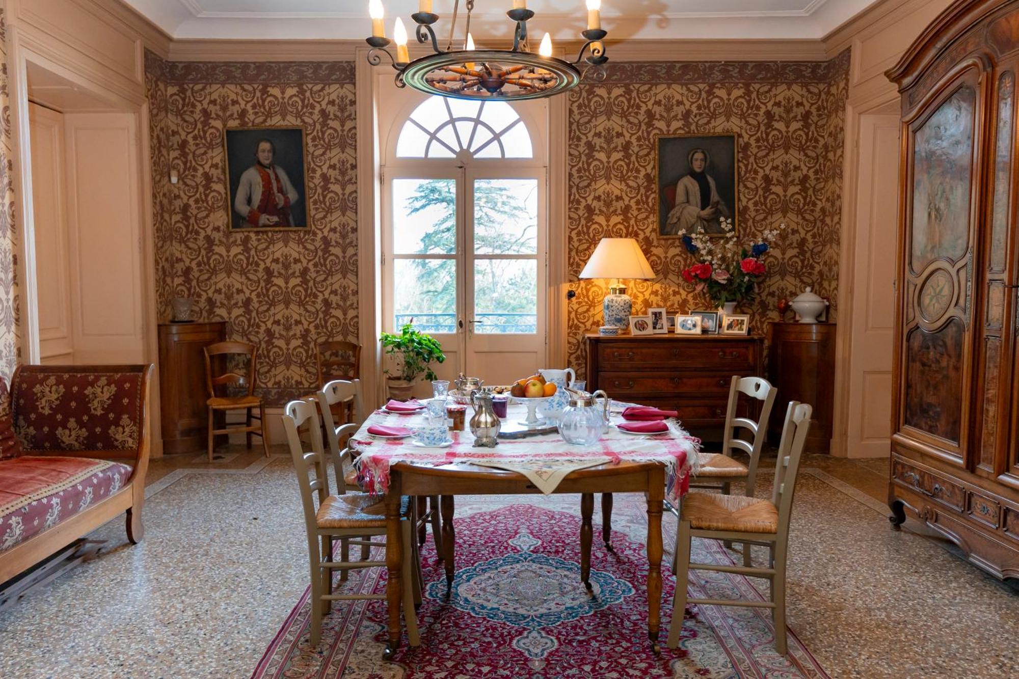 Domaine De Montclair Bed and Breakfast Pommiers  Buitenkant foto