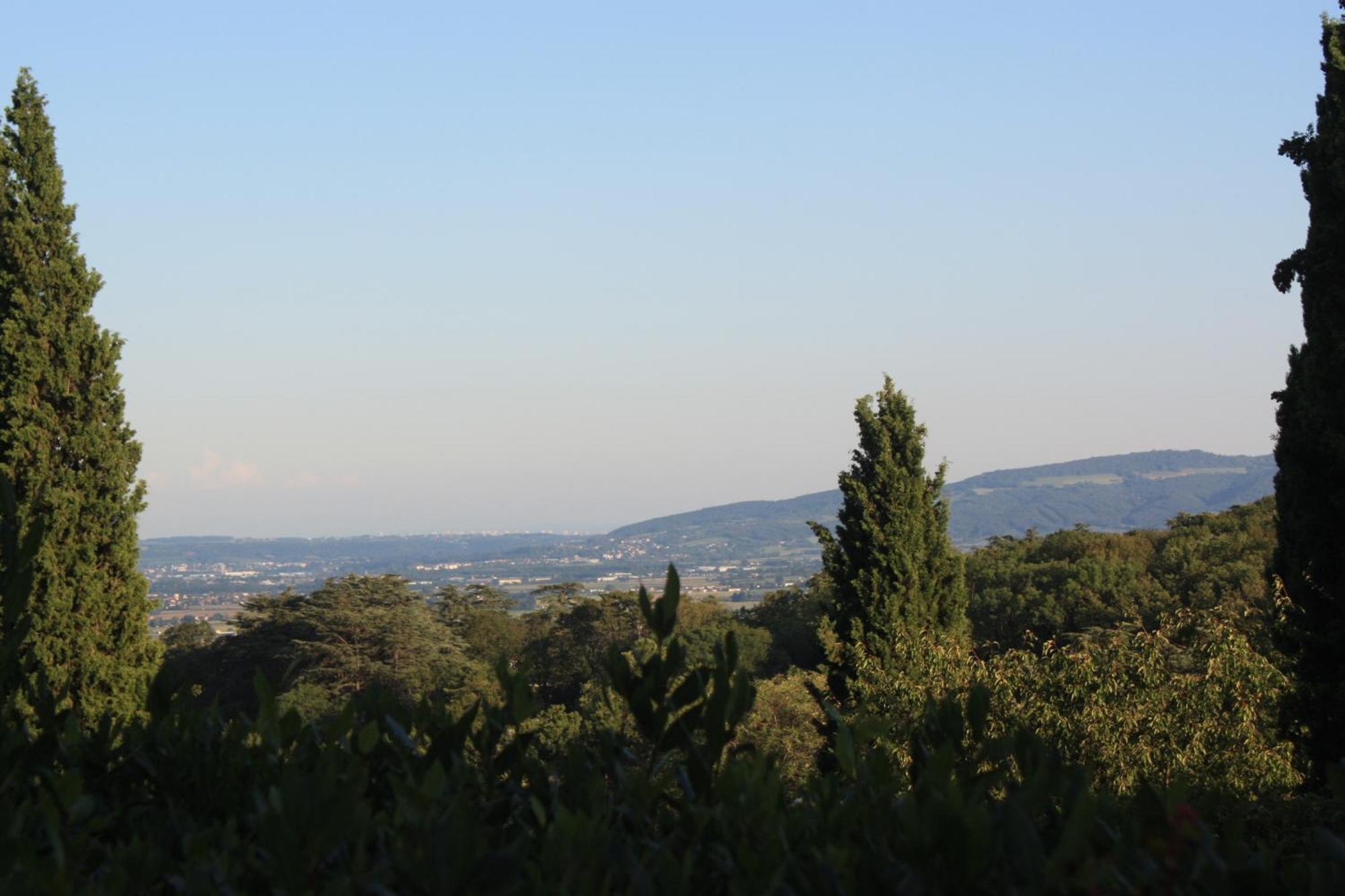 Domaine De Montclair Bed and Breakfast Pommiers  Buitenkant foto